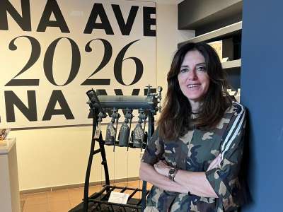 Ad accoglierci � la 55enne Anna Avena, nipote del fondatore, proprietaria dell�azienda assieme al fratello Michele e ai loro rispettivi figli Alfredo e Domenico